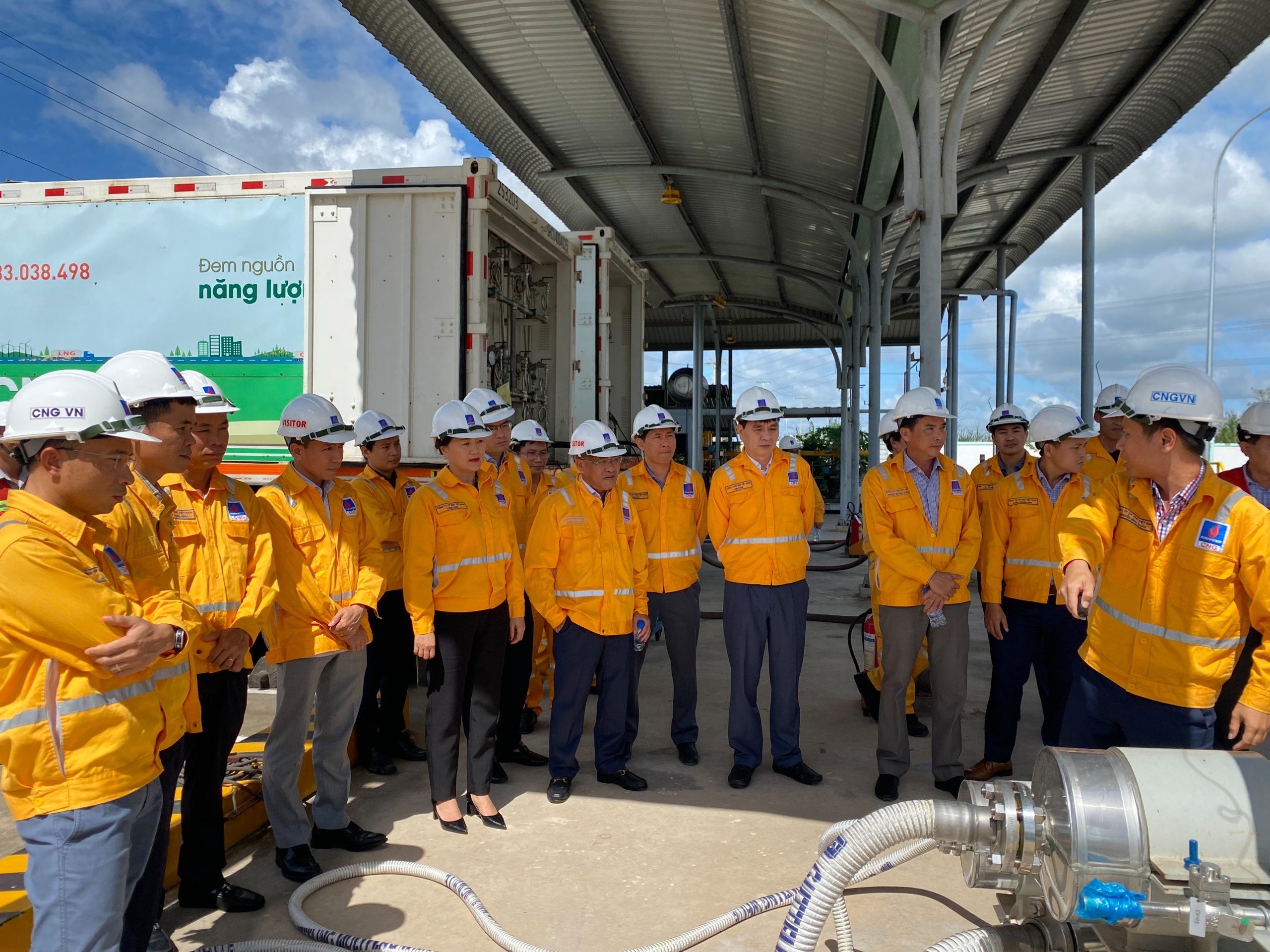 CNG Viet Nam – First Entity Eligible for LNG Business in Vietnam CNG Viet Nam – First Entity Eligible for LNG Business in Vietnam