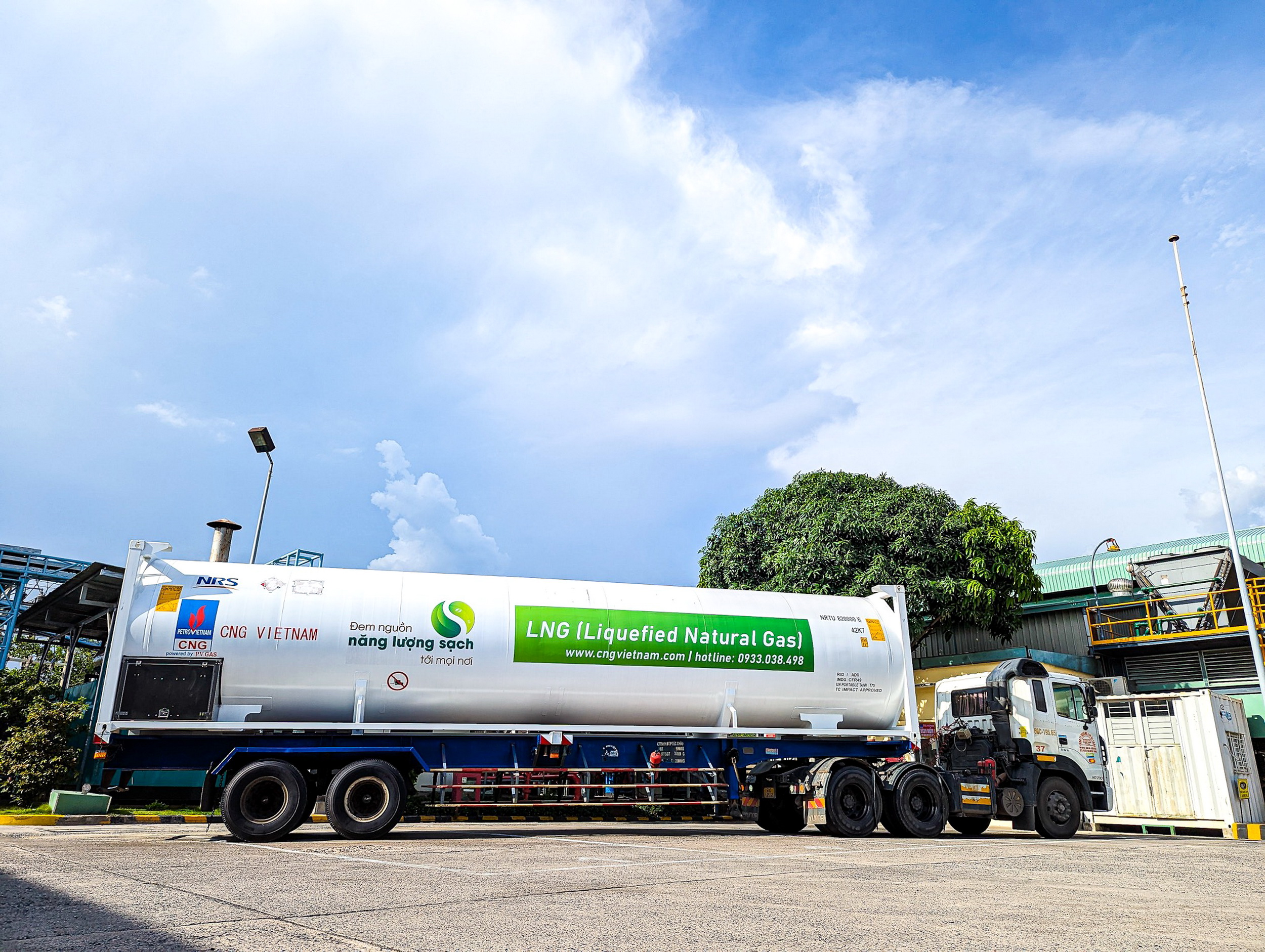 CNG Viet Nam Commissions LNG Truck Loading Facility in Long An