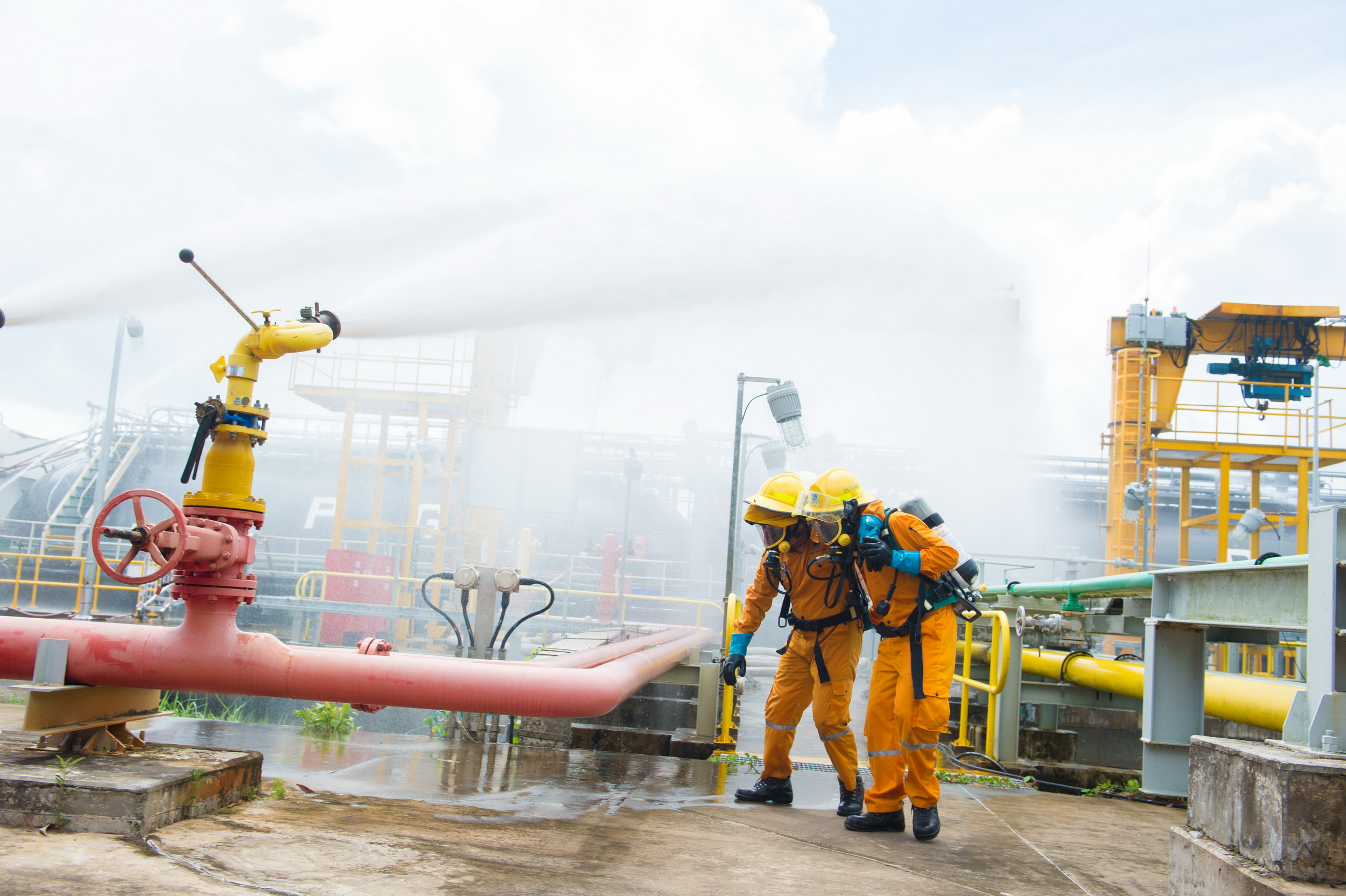 PV GAS Ca Mau Company to Practice Firefighting and Rescue in Response to Oil and Chemical Spills