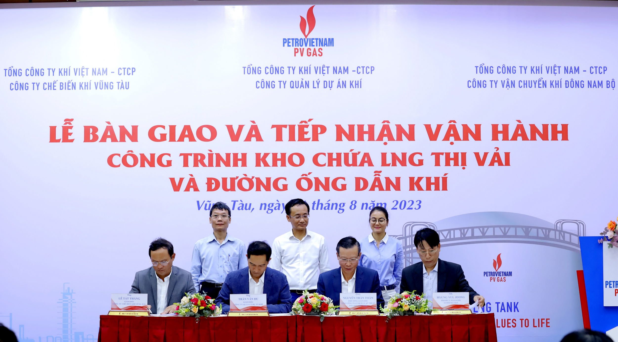 Ký kết bàn giao và tiếp nhận vận hành Kho cảng LNG Thị Vải, đường ống dẫn khí LNG tái hóa Thị Vải – Phú Mỹ