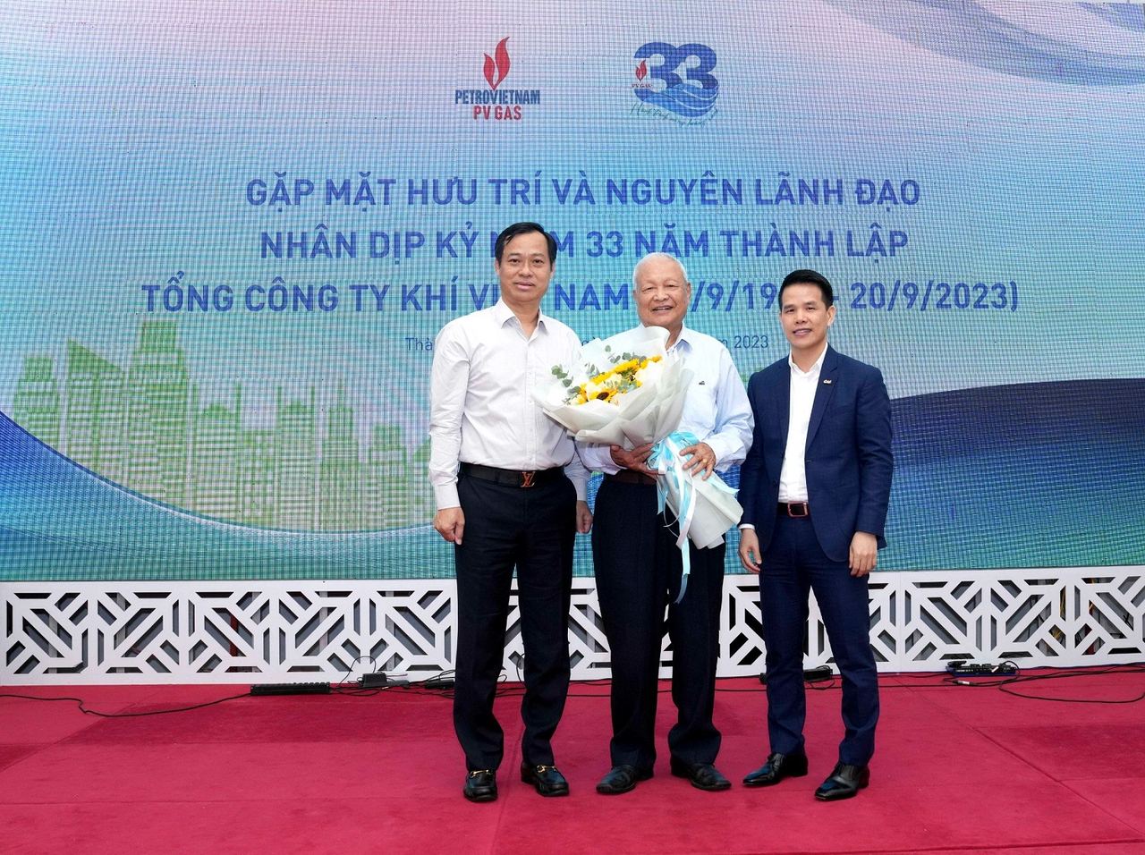 PV GAS tổ chức gặp mặt cán bộ hưu trí và nguyên lãnh đạo Tổng công ty qua các thời kỳ