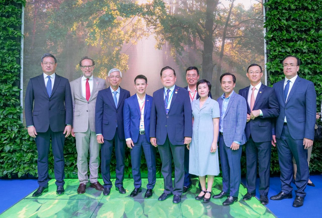 TỔNG CÔNG TY KHÍ VIỆT NAM KHAI TRƯƠNG GIAN TRIỂN LÃM “GIẢI PHÁP NĂNG LƯỢNG CHO TĂNG TRƯỞNG XANH” TẠI GRECO 2023 TỔNG CÔNG TY KHÍ VIỆT NAM KHAI TRƯƠNG GIAN TRIỂN LÃM “GIẢI PHÁP NĂNG LƯỢNG CHO TĂNG TRƯỞNG XANH” TẠI GRECO 2023