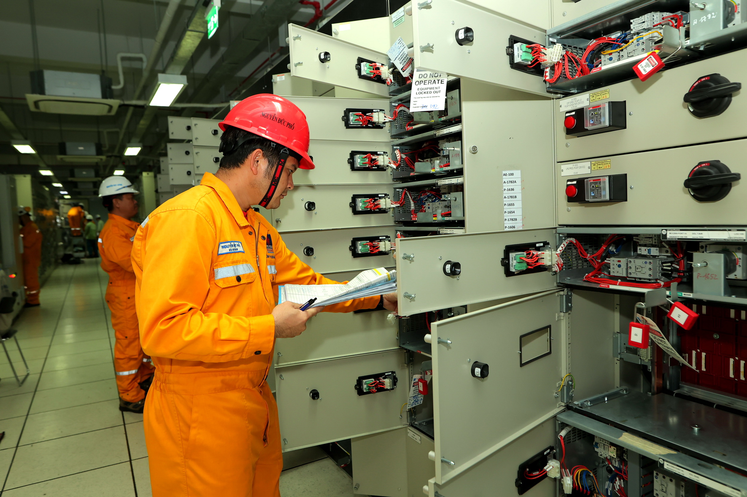 PV GAS Ca Mau Company Accomplished Operations and Maintenance PV GAS Ca Mau Company Accomplished Operations and Maintenance