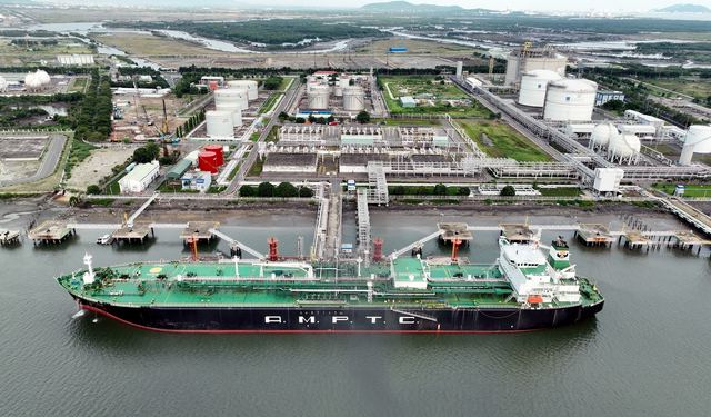 LNG - The Future of Vietnam