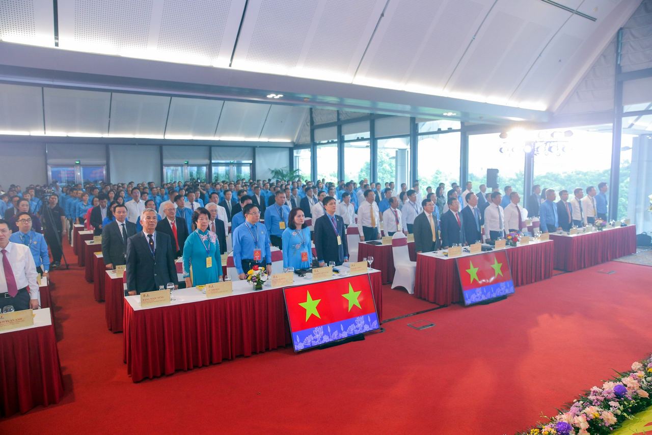 Công đoàn PV GAS nỗ lực cống hiến vì thành công của Đại hội Công đoàn Dầu khí Việt Nam khóa VII, nhiệm kỳ 2023-2028 Công đoàn PV GAS nỗ lực cống hiến vì thành công của Đại hội Công đoàn Dầu khí Việt Nam khóa VII, nhiệm kỳ 2023-2028