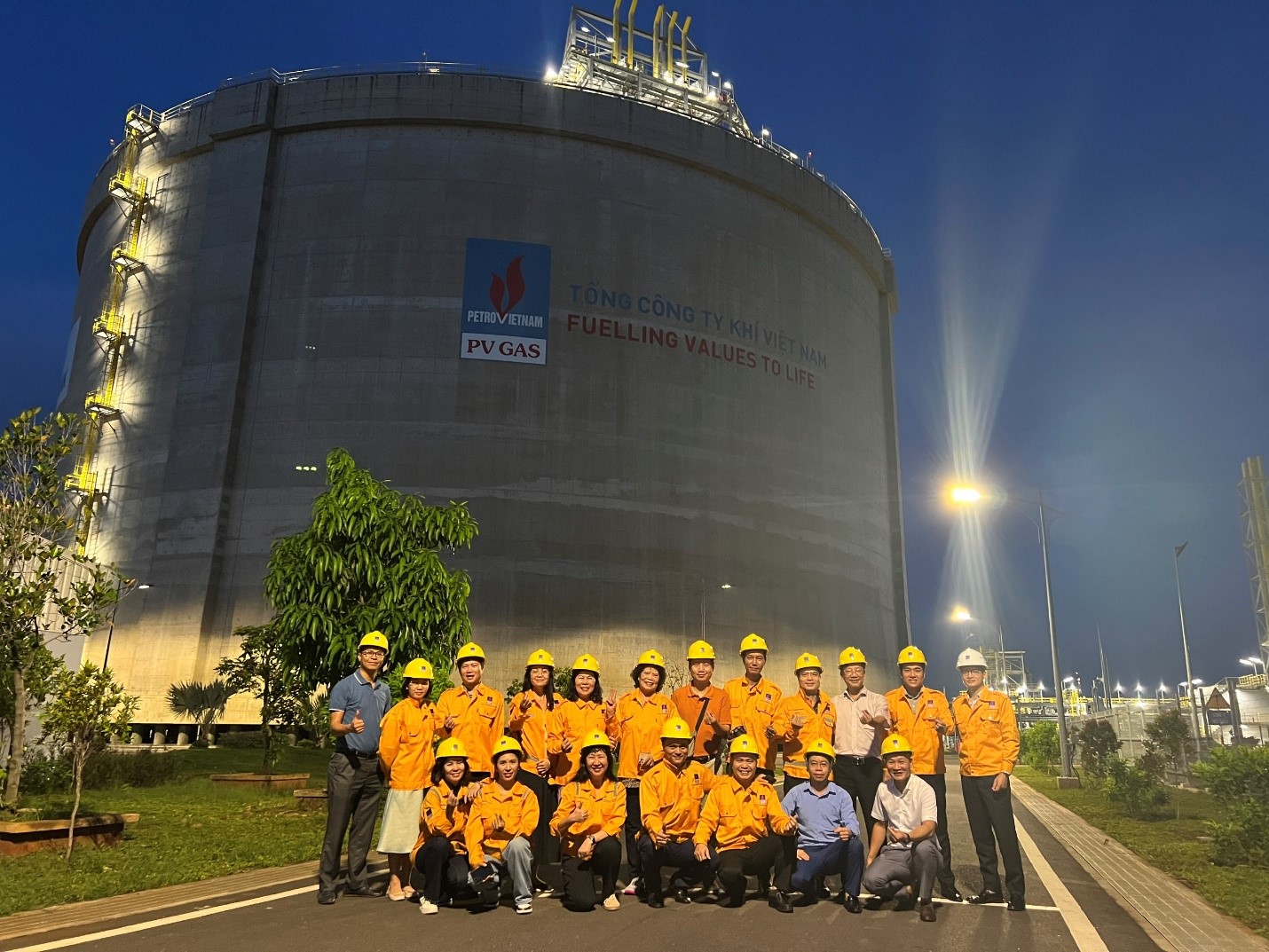 Petrovietnam and PV GAS Hold Seminar on LNG Market