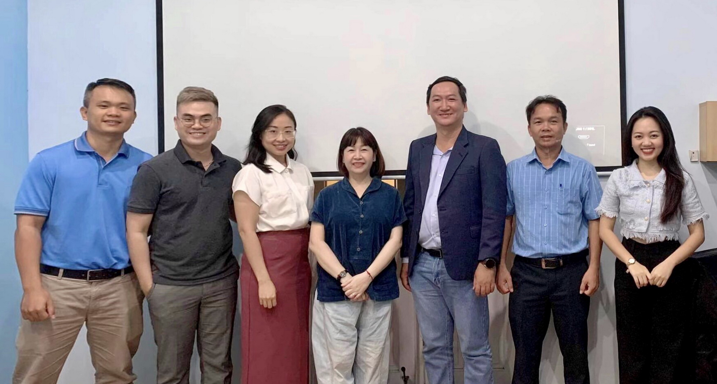 KĐN giới thiệu vở kịch “TRỒNG CÂY SI” trên hệ thống phát thanh tuyên truyền