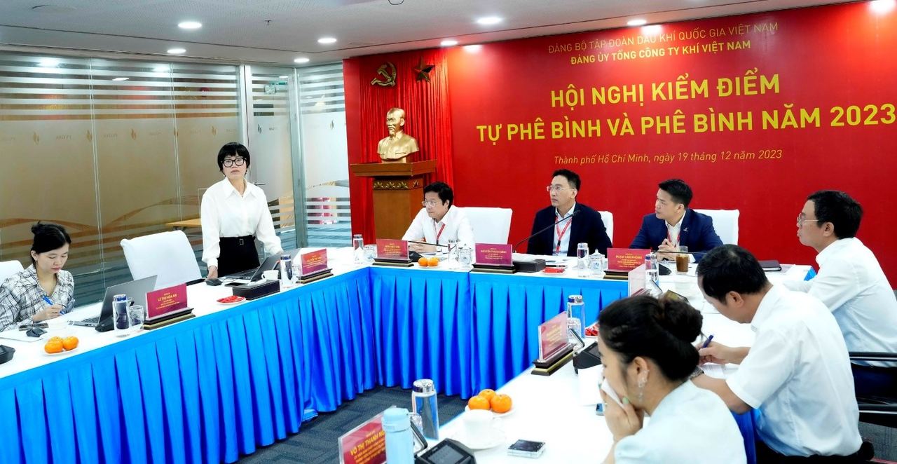 ĐẢNG ỦY TỔNG CÔNG TY KHÍ VIỆT NAM TỔ CHỨC HỘI NGHỊ KIỂM ĐIỂM, TỰ PHÊ BÌNH VÀ PHÊ BÌNH NĂM 2023