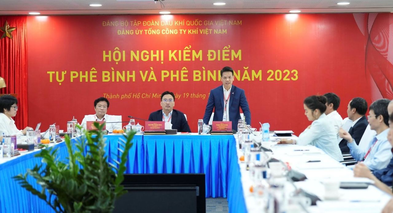 ĐẢNG ỦY TỔNG CÔNG TY KHÍ VIỆT NAM TỔ CHỨC HỘI NGHỊ KIỂM ĐIỂM, TỰ PHÊ BÌNH VÀ PHÊ BÌNH NĂM 2023