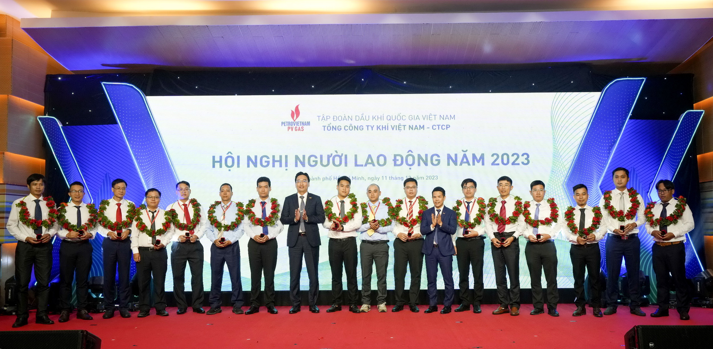 PV GAS NỖ LỰC BỨT PHÁ TRÊN HÀNH TRÌNH NĂNG LƯỢNG XANH PV GAS NỖ LỰC BỨT PHÁ TRÊN HÀNH TRÌNH NĂNG LƯỢNG XANH