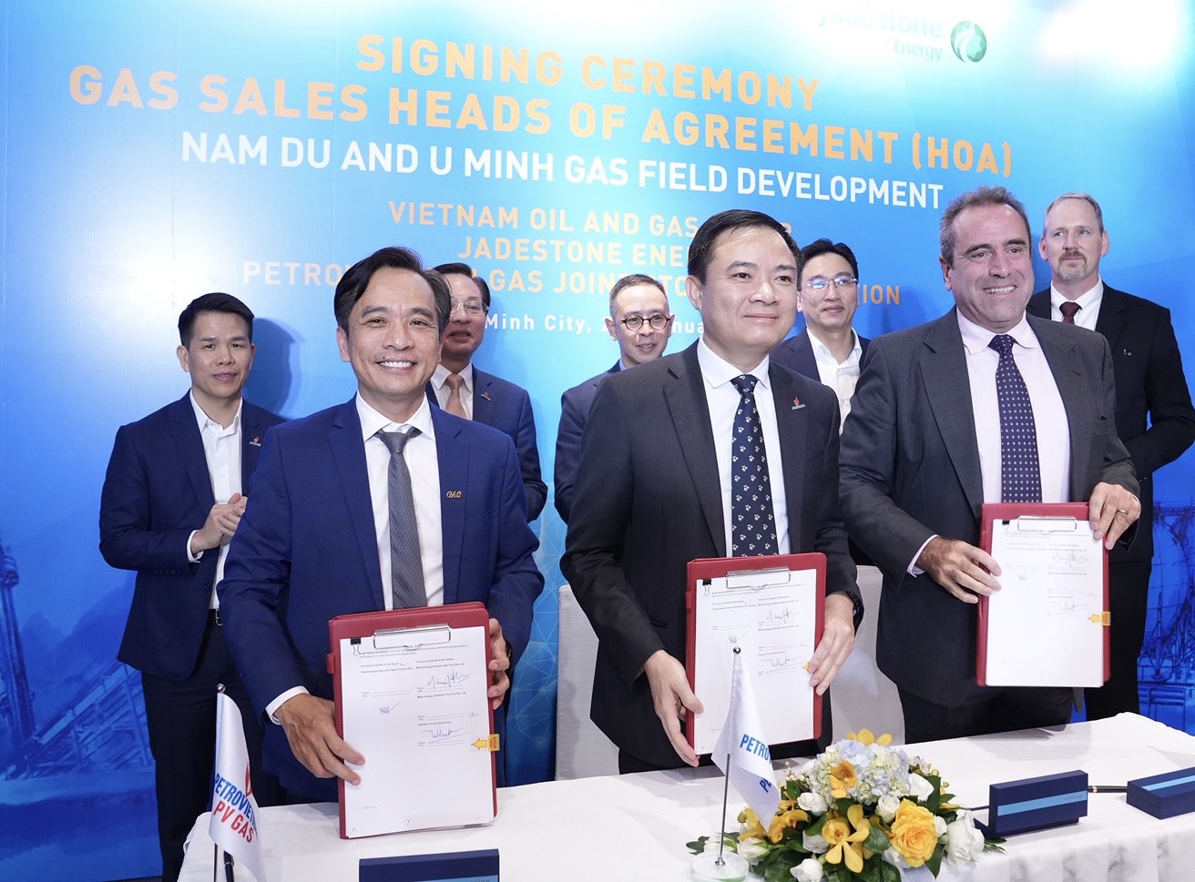 Signing of Heads of Agreement (HOA) for Nam Du and U Minh Gas Fields Development
