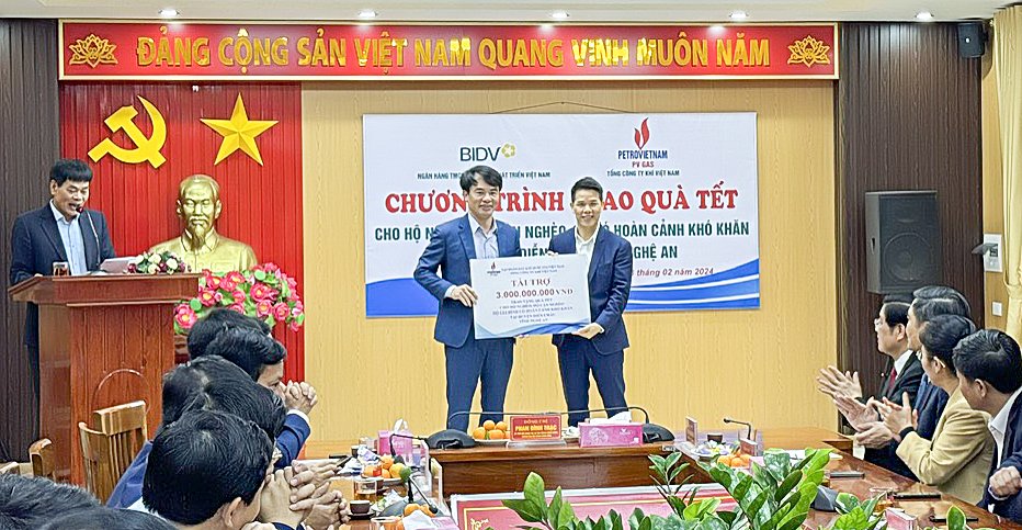 PV GAS nỗ lực “Vì người nghèo - không để ai bị bỏ lại phía sau”