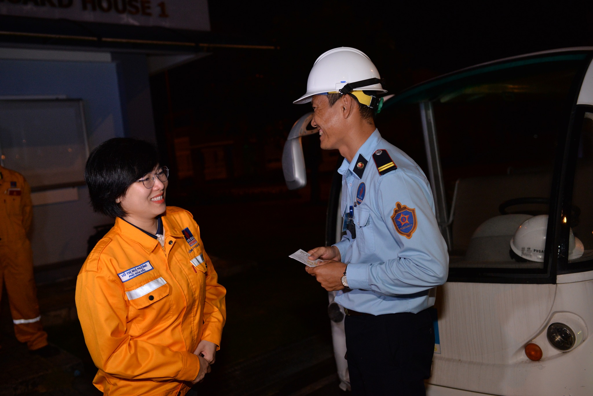 PV GAS VUNG TAU, PV GAS CA MAU chúc Tết, động viên người lao động trực Tết PV GAS VUNG TAU, PV GAS CA MAU chúc Tết, động viên người lao động trực Tết
