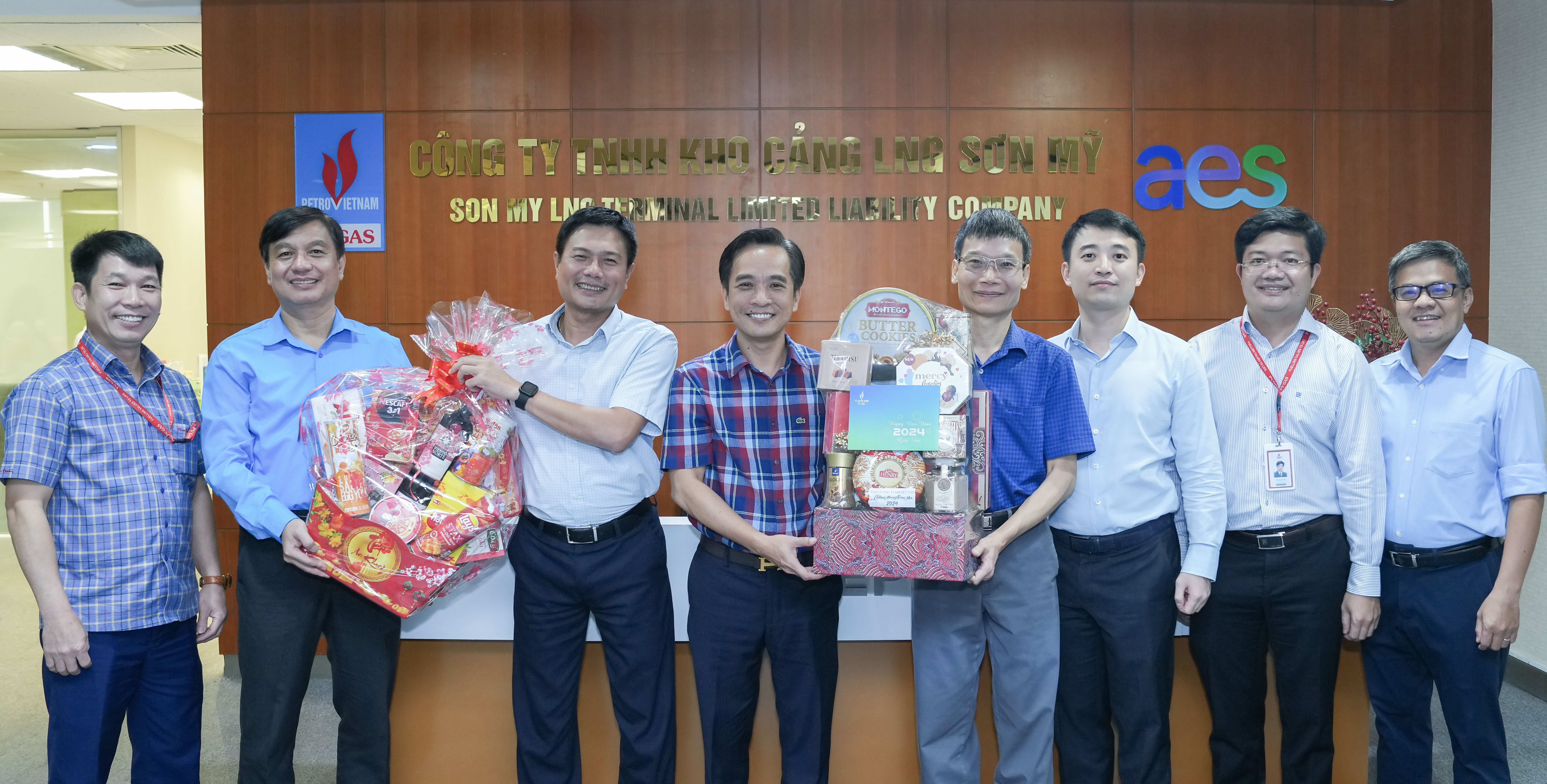 Lãnh đạo PV GAS thăm, chúc Tết Chi nhánh Kinh doanh LNG và Công ty TNHH Kho cảng LNG Sơn Mỹ