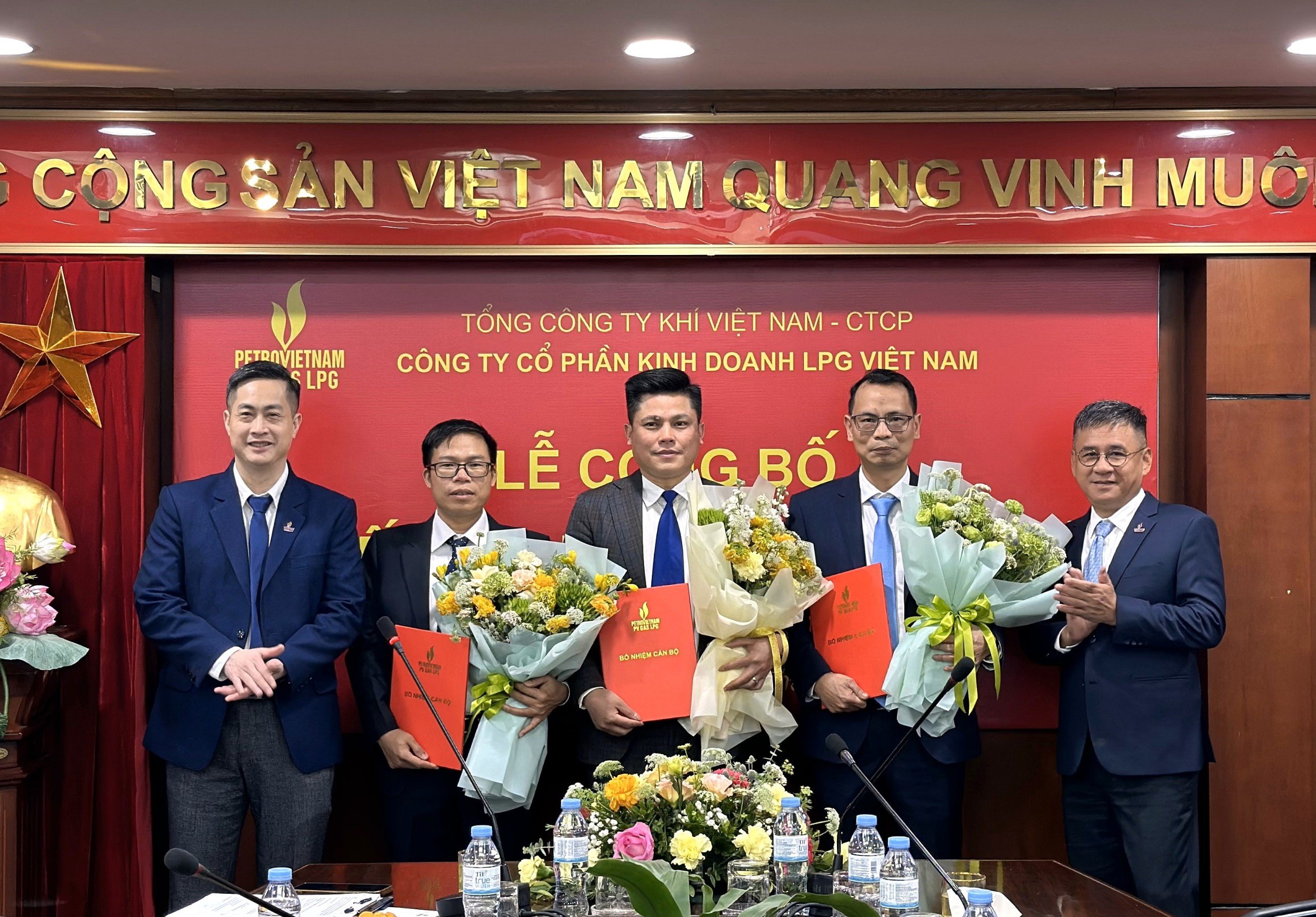 PV GAS LPG công bố và trao quyết định bổ nhiệm cán bộ PV GAS LPG công bố và trao quyết định bổ nhiệm cán bộ