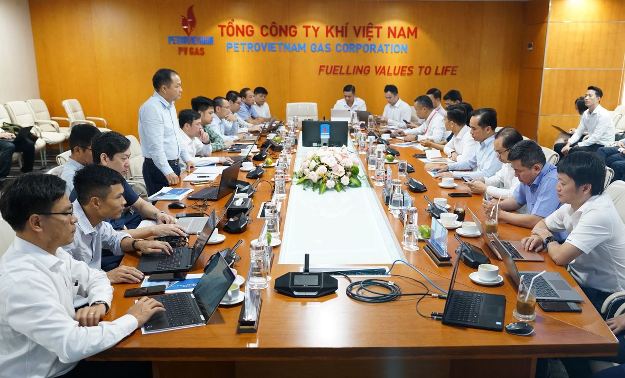 PV GAS làm việc với đoàn công tác của Bộ Công thương về việc cung cấp khí cho sản xuất điện trong mùa khô năm 2024