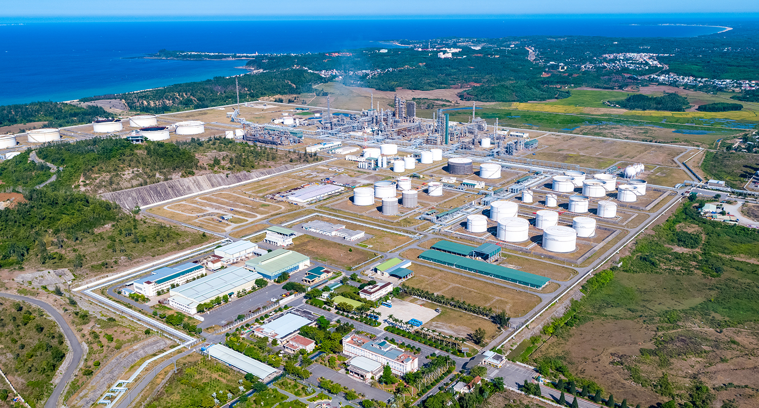 Tháng 5: Petrovietnam tiếp tục duy trì tăng trưởng khi giá dầu đảo chiều giảm mạnh