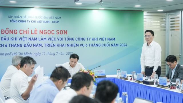 Petrovietnam’s President & CEO visits PV GAS