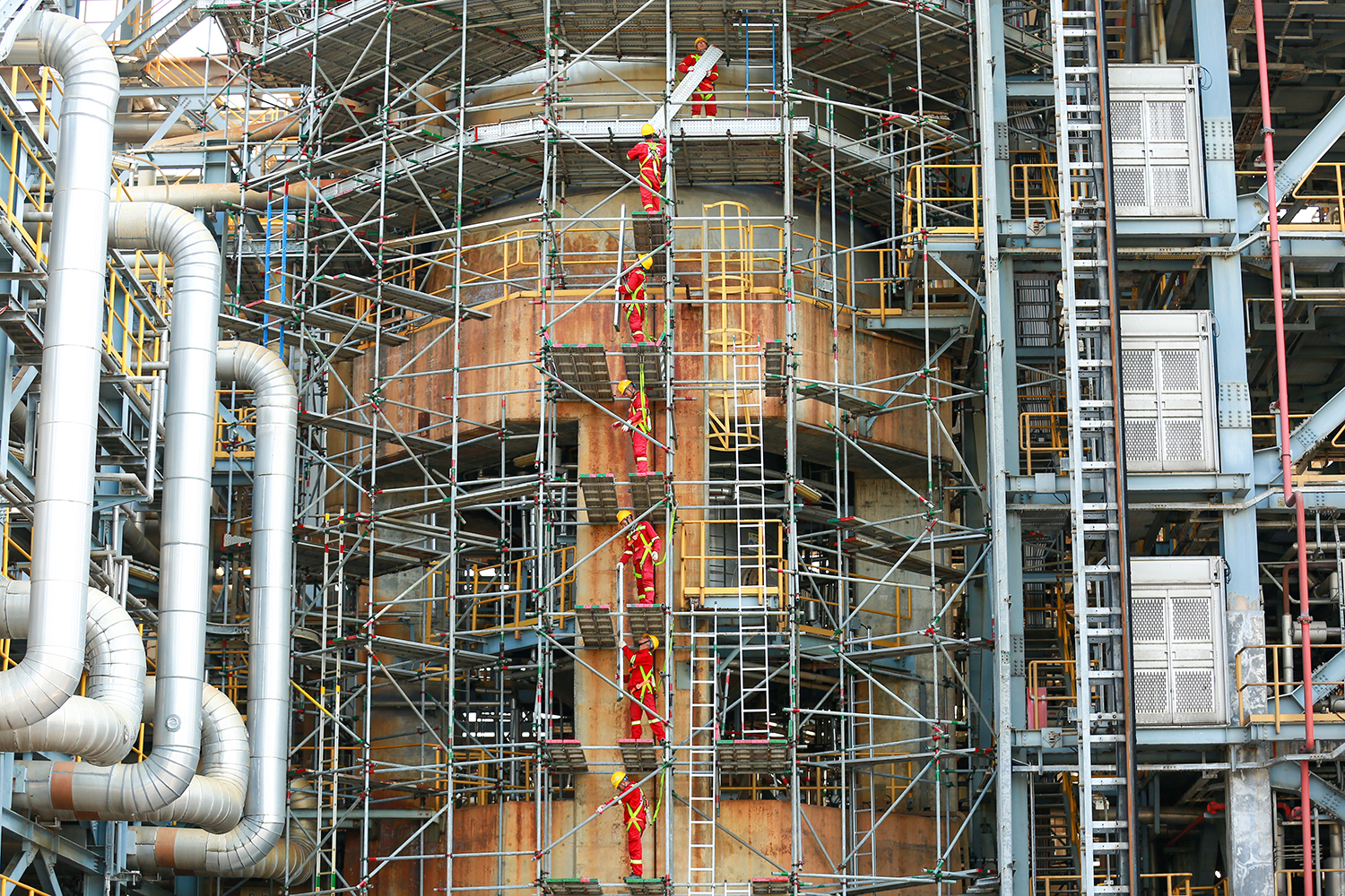 Petrovietnam hoàn thành vượt mức kế hoạch SXKD 6 tháng đầu năm Petrovietnam hoàn thành vượt mức kế hoạch SXKD 6 tháng đầu năm