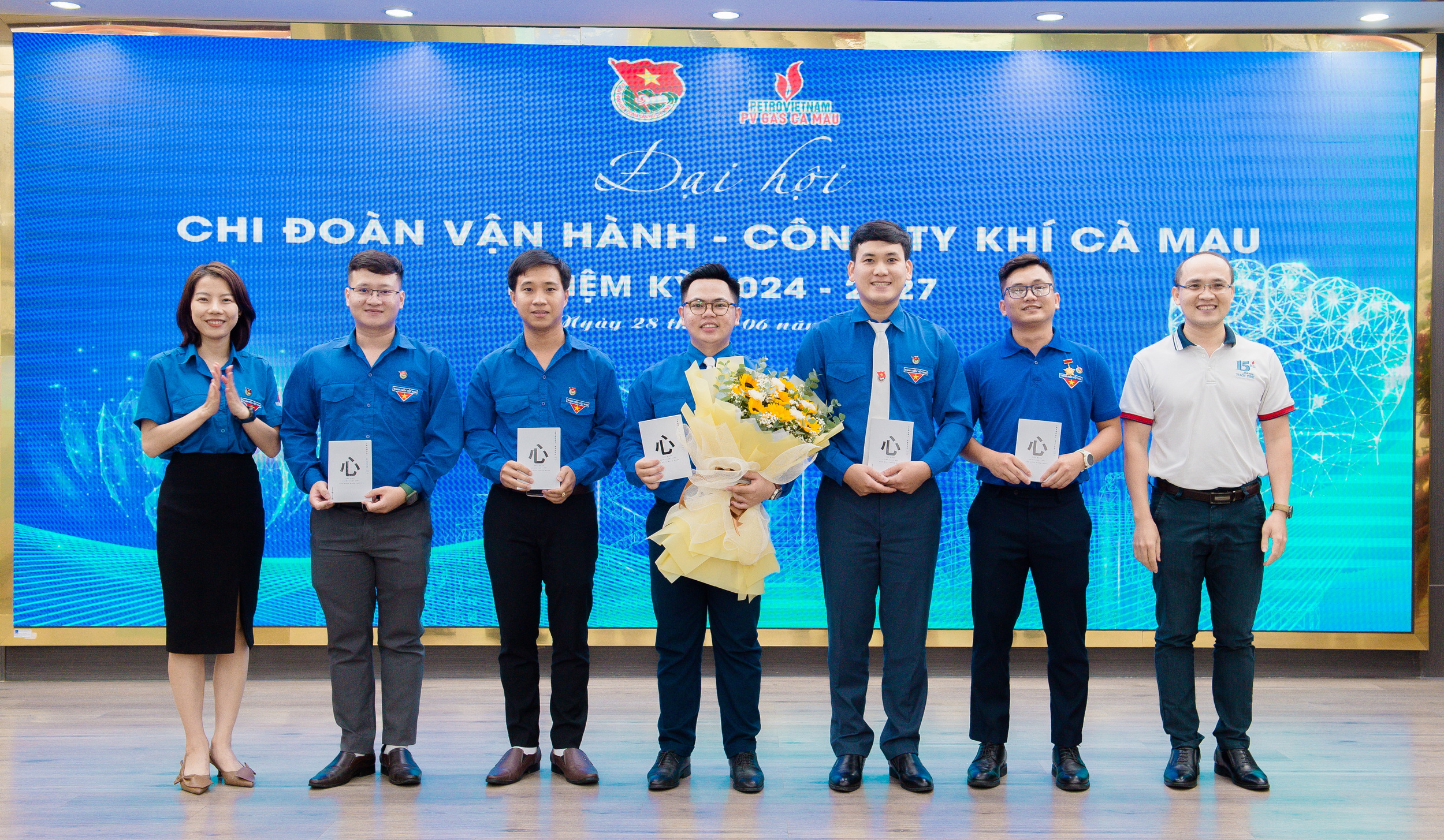 Đoàn Thanh niên Công ty Khí Cà Mau tổ chức thành công Đại hội điểm – Đại hội Chi đoàn Vận hành nhiệm kỳ 2024 - 2027 Đoàn Thanh niên Công ty Khí Cà Mau tổ chức thành công Đại hội điểm – Đại hội Chi đoàn Vận hành nhiệm kỳ 2024 - 2027