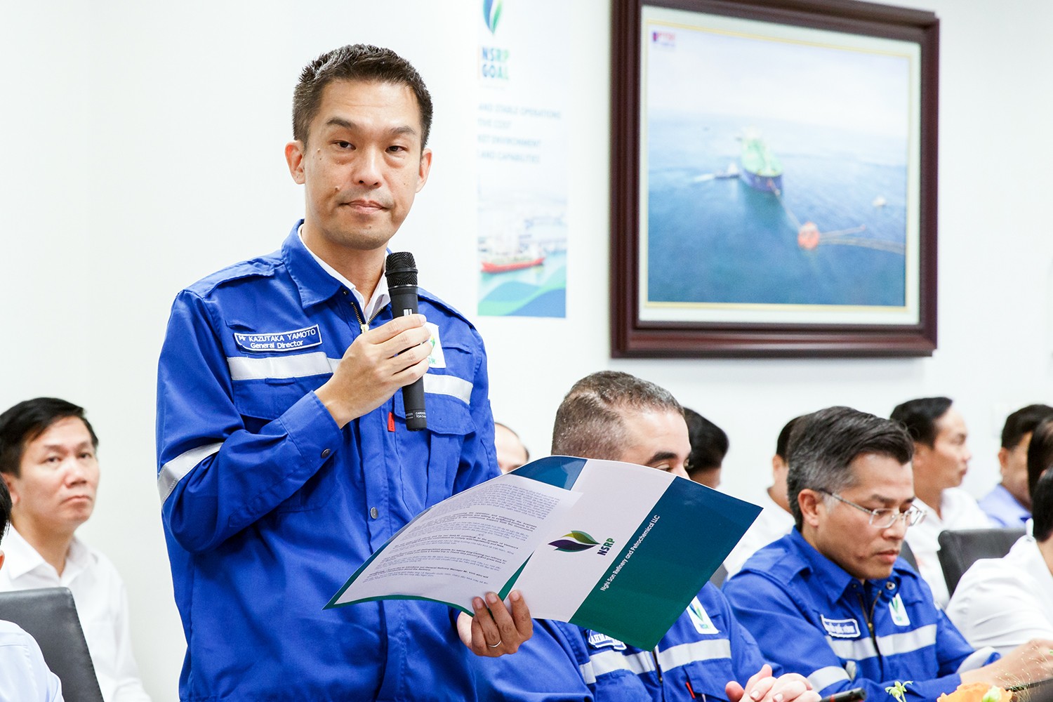 Lớp bồi dưỡng cán bộ quy hoạch Ủy viên BCH Trung ương khóa XIV thăm và làm việc tại Nhà máy Lọc hóa dầu Nghi Sơn