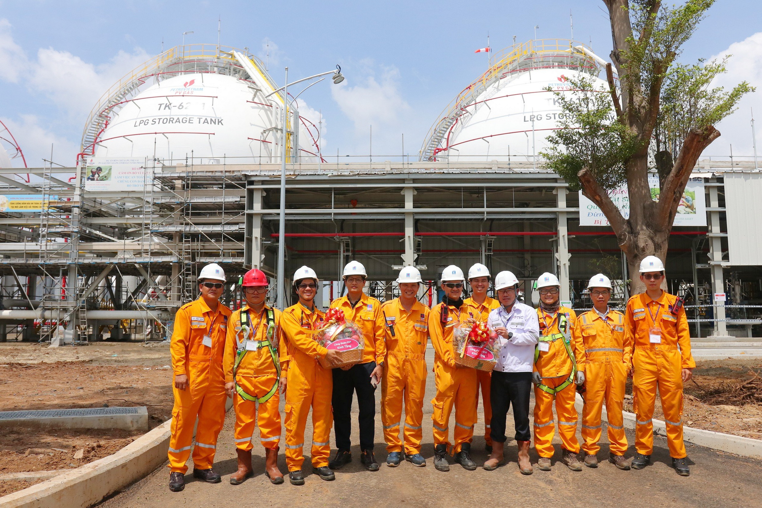 PV GAS đưa vào hoạt động 3 bồn chứa LPG tại Kho cảng PV GAS Vũng Tàu