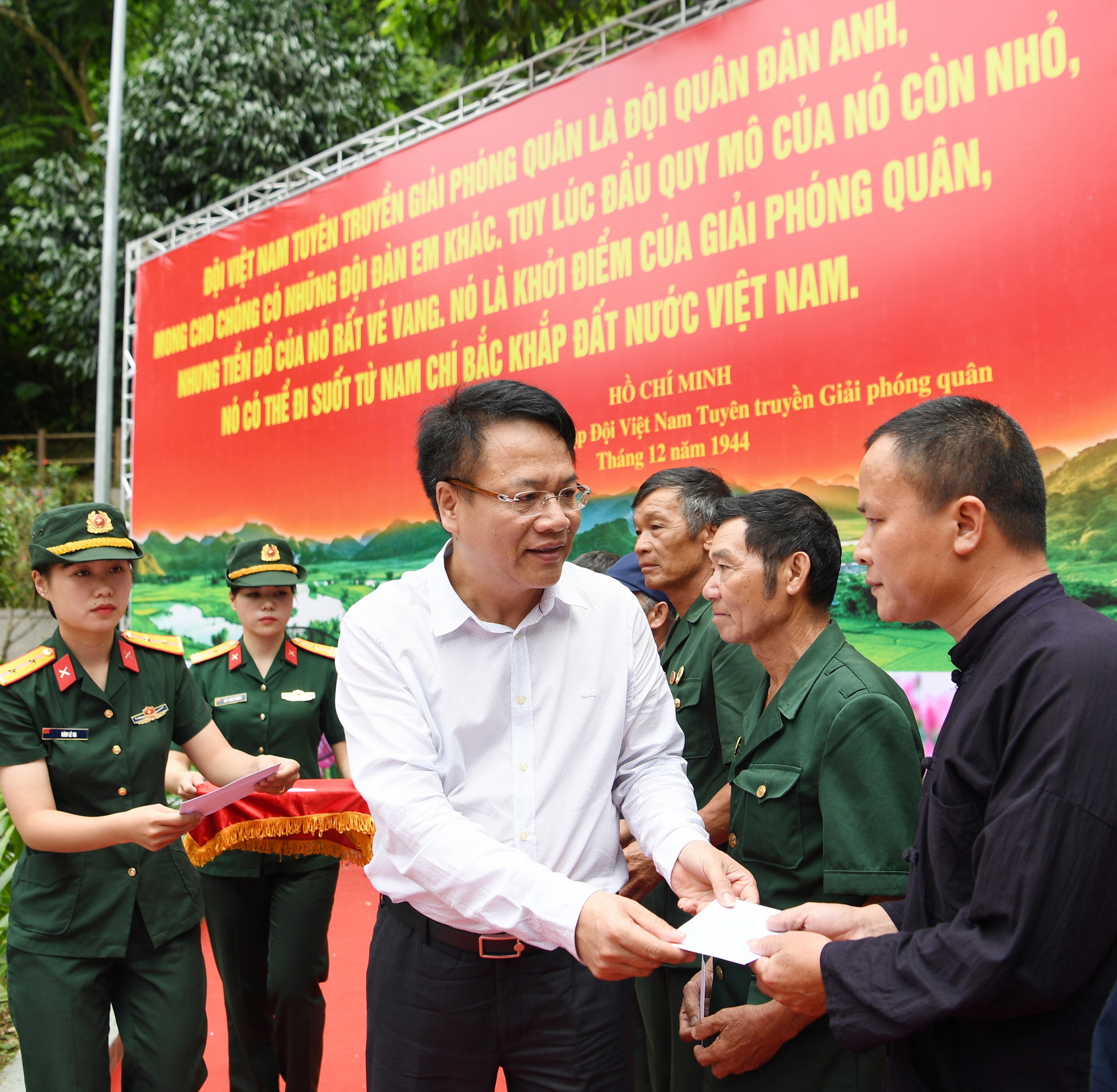 PV GAS tham gia chương trình tri ân “Về nơi khởi nguồn”