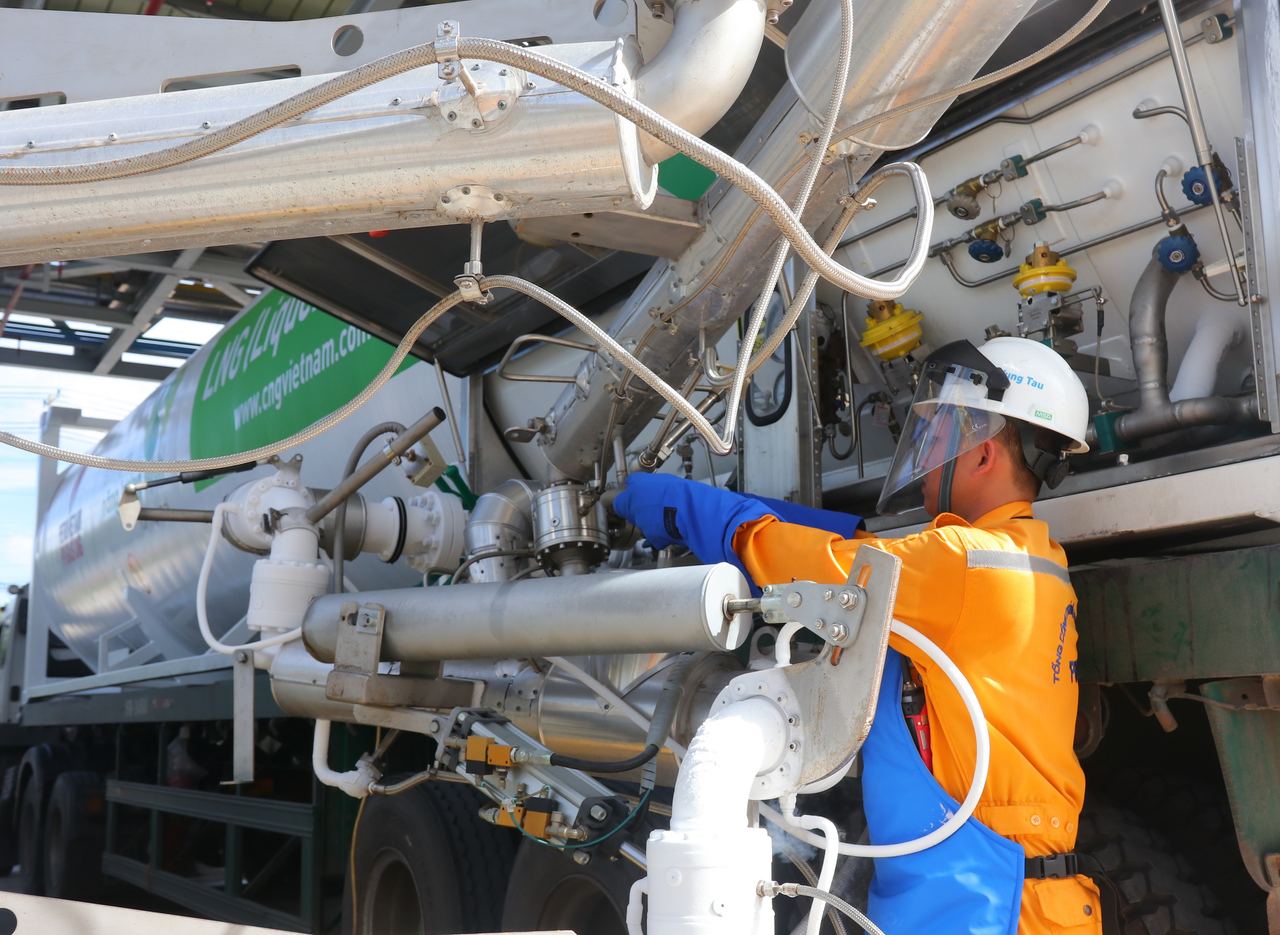 LNG từ Nam ra Bắc, nối tiếp Hành trình năng lượng XANH của PV GAS