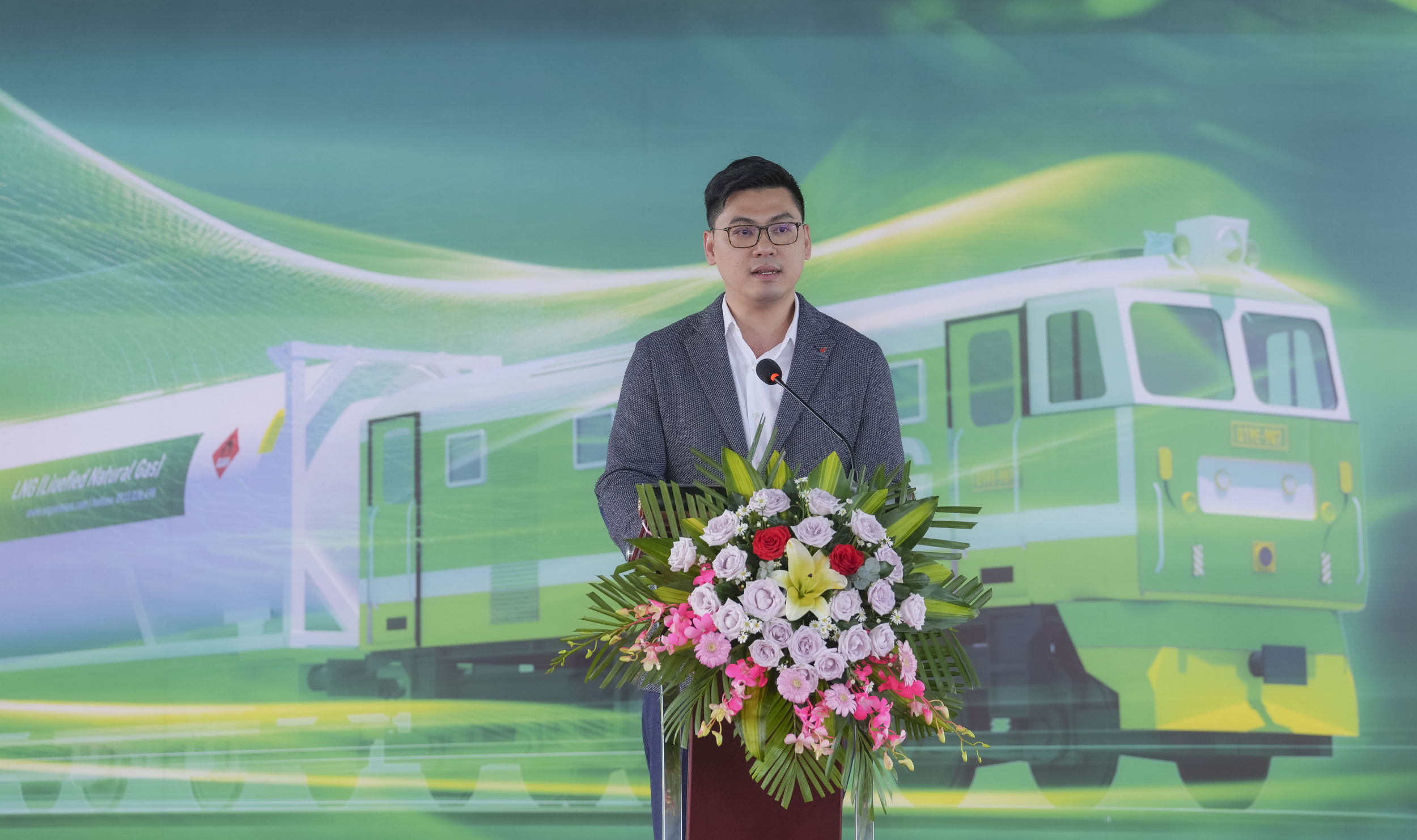 PV GAS transports LNG by train for 1st time