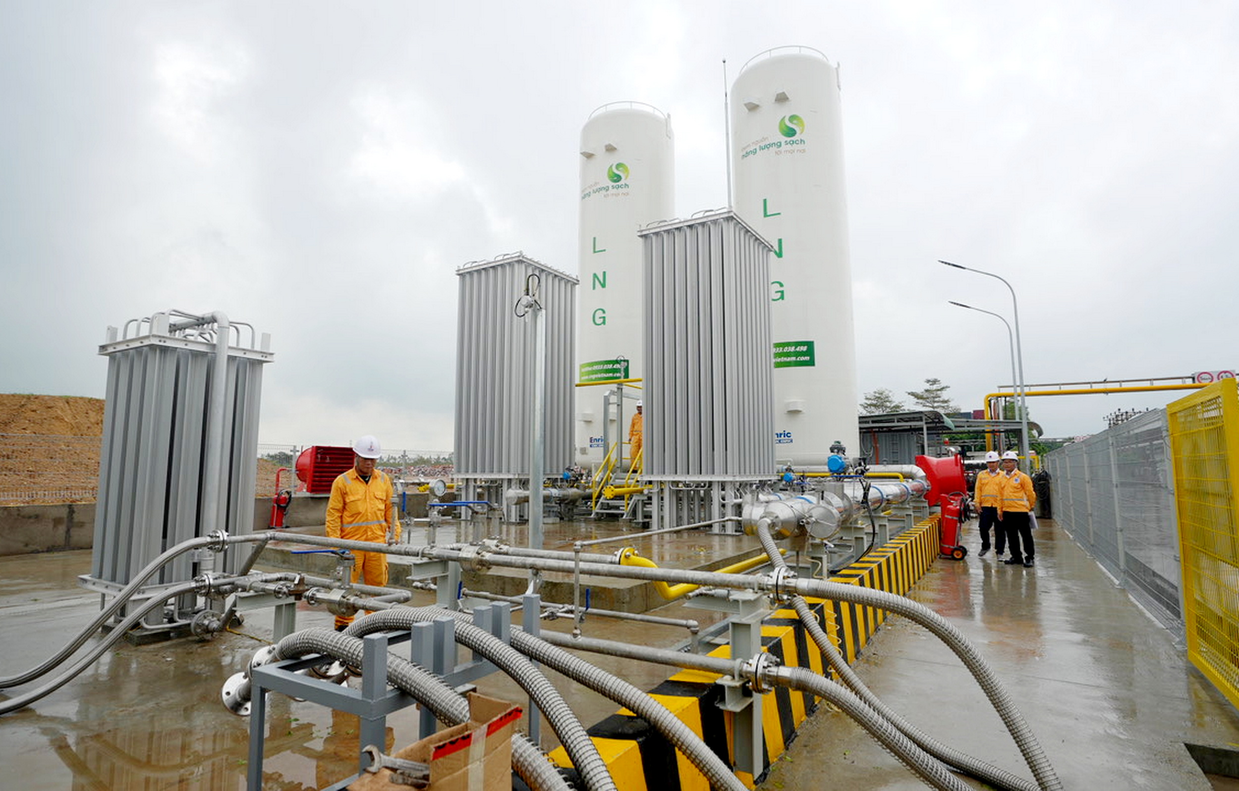 PV GAS chính thức cung cấp LNG cho nhà máy khách hàng đầu tiên tại miền Bắc từ chuyến hàng LNG vận chuyển bằng đường sắt PV GAS chính thức cung cấp LNG cho nhà máy khách hàng đầu tiên tại miền Bắc từ chuyến hàng LNG vận chuyển bằng đường sắt
