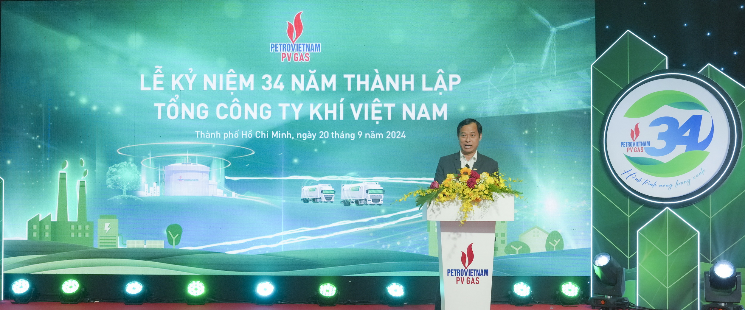 Lễ kỷ niệm 34 năm thành lập PV GAS: Khẳng định quyết tâm phát triển trong “Hành trình năng lượng xanh” Lễ kỷ niệm 34 năm thành lập PV GAS: Khẳng định quyết tâm phát triển trong “Hành trình năng lượng xanh”