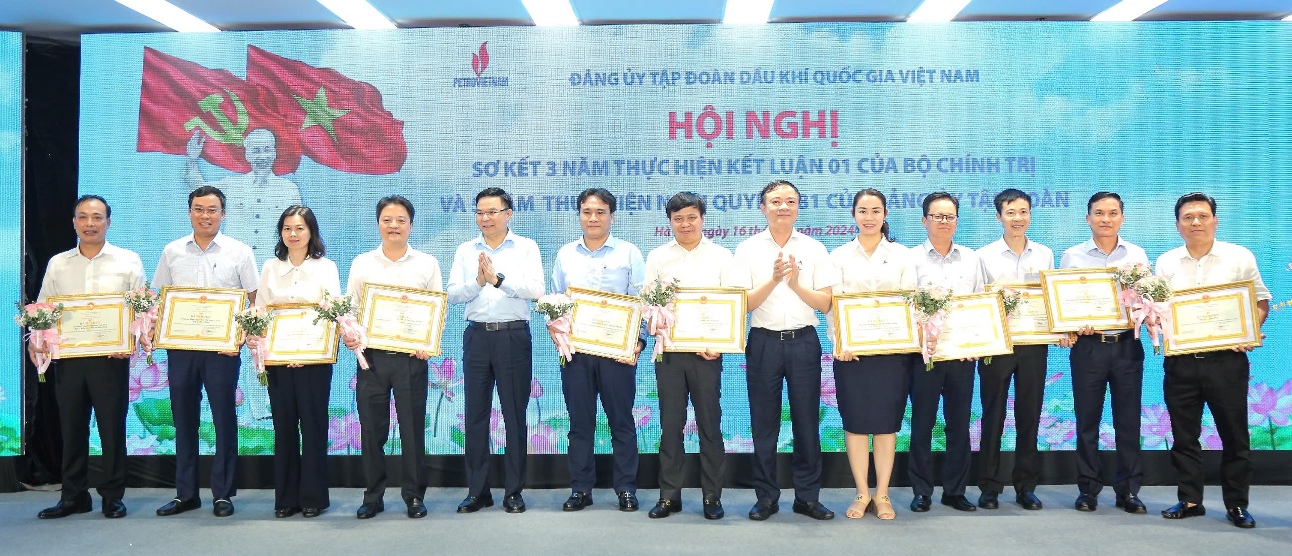 PV GAS hưởng ứng 63 năm ngày truyền thống ngành Dầu khí Việt Nam PV GAS hưởng ứng 63 năm ngày truyền thống ngành Dầu khí Việt Nam