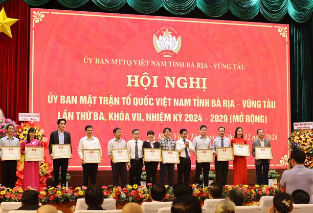 PV GAS honored for social contributions in Ba Ria – Vung Tau PV GAS honored for social contributions in Ba Ria – Vung Tau