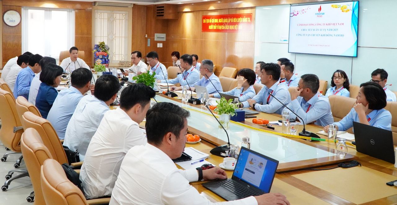 Lãnh đạo PV GAS thăm và chúc Xuân các đơn vị trực Tết