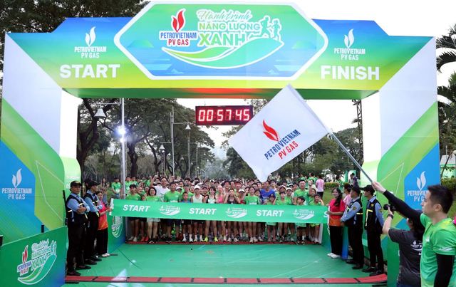 Spreading message of sustainable development through "PV GAS – Green Energy Journey" marathon