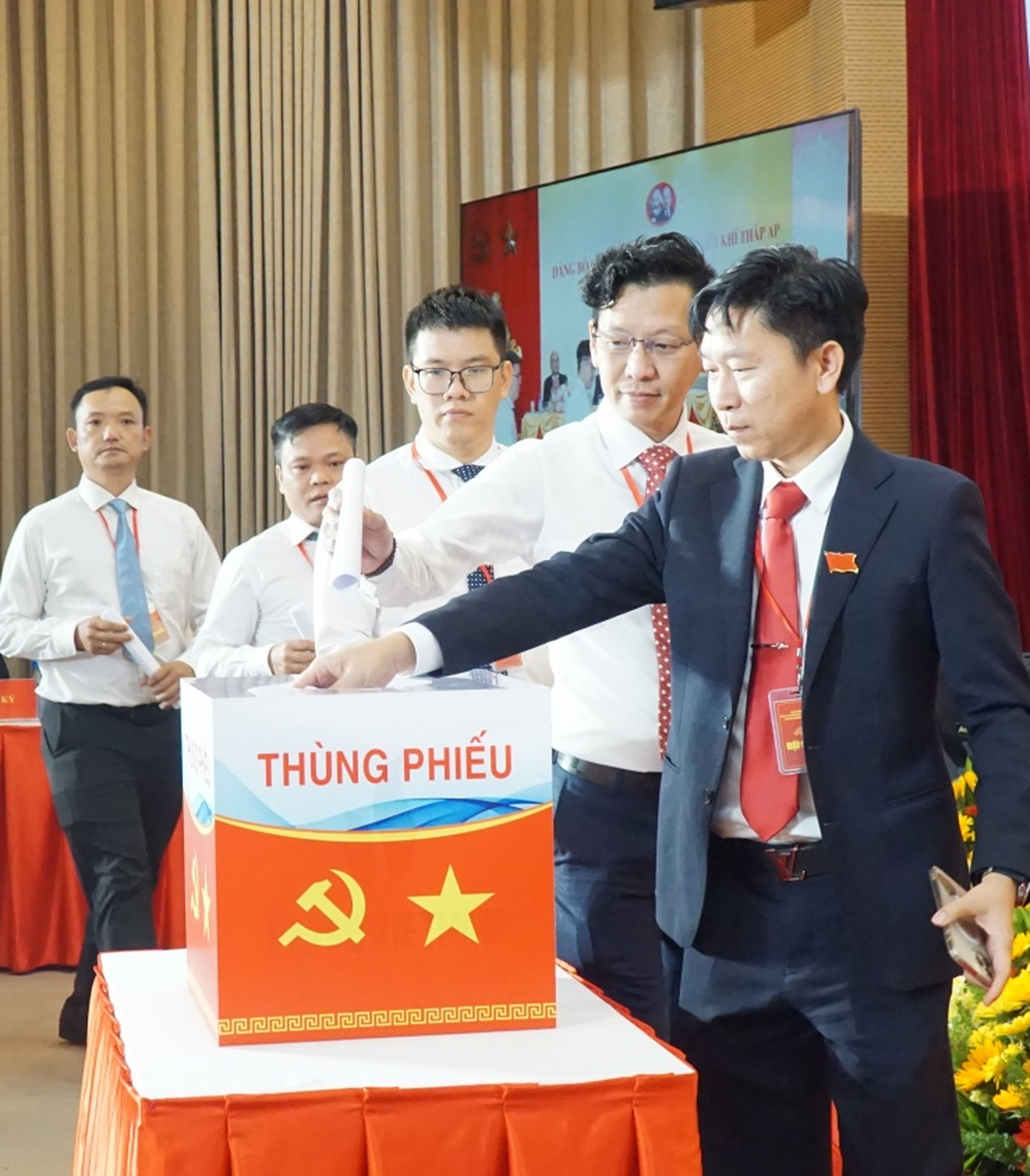 PV GAS D sets Party committee as foundation for its breakthroughs and sustainable development