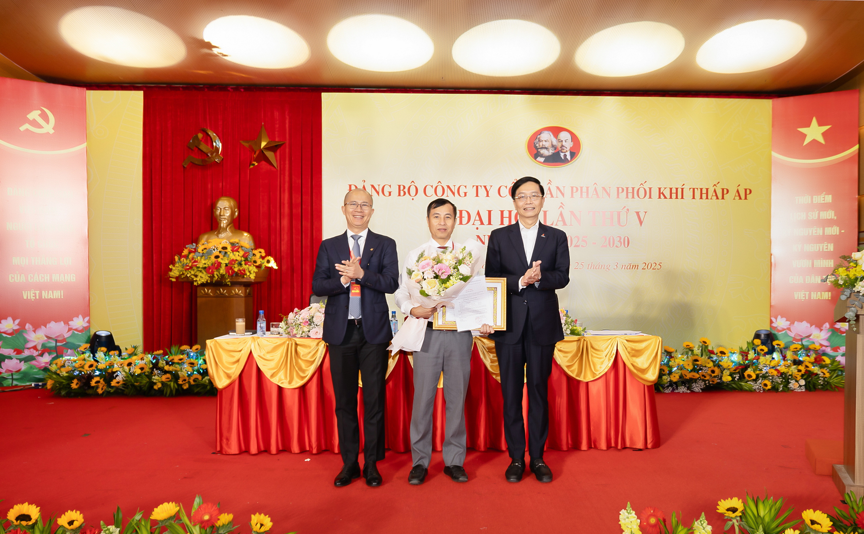 PV GAS D sets Party committee as foundation for its breakthroughs and sustainable development