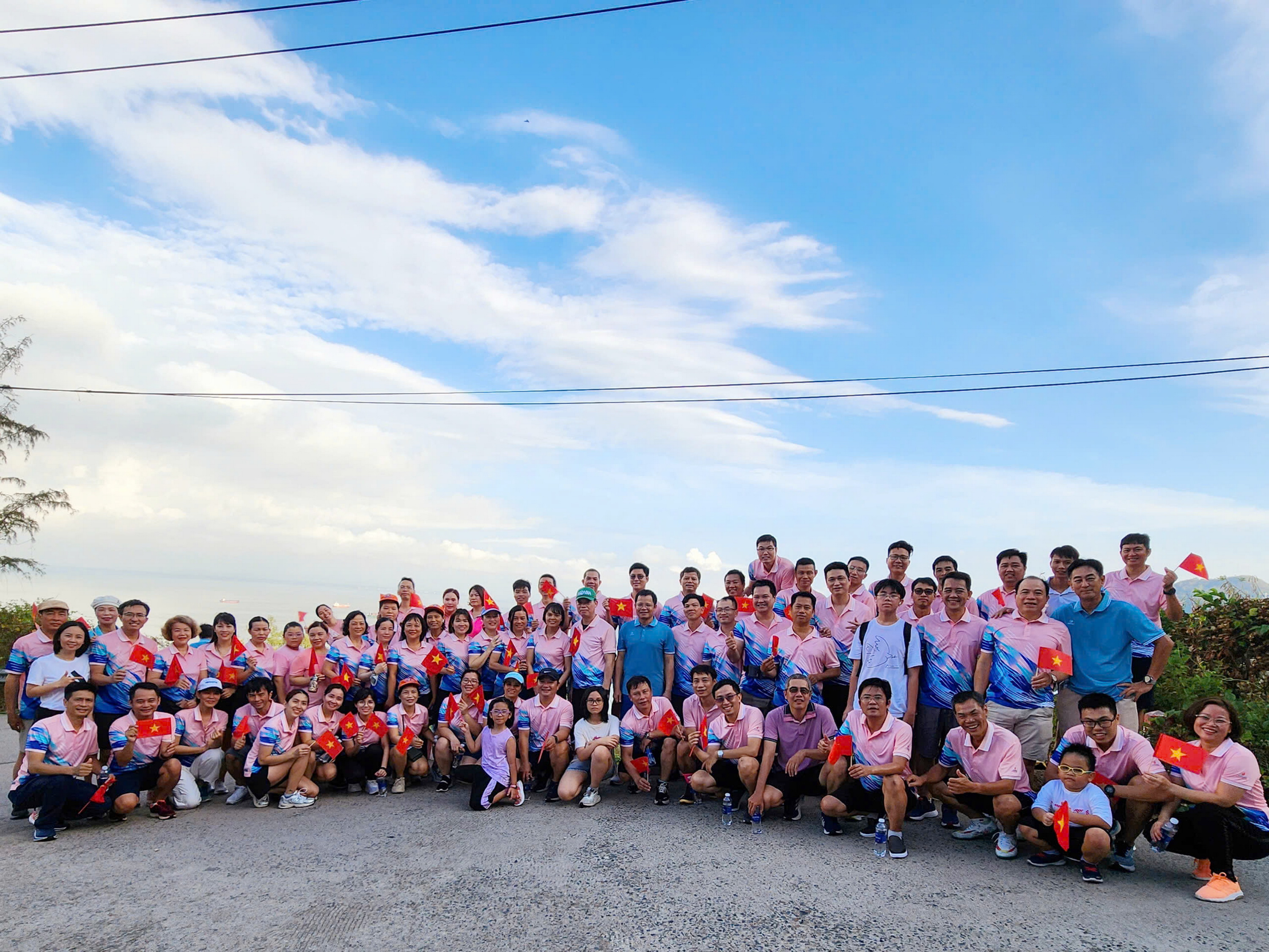 PV GAS SERVICES Organizes Sports Event to Celebrate April 30