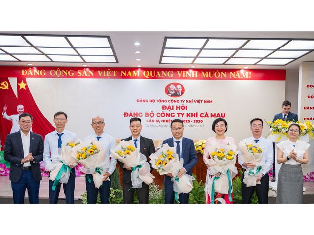 PV GAS CA MAU holds 4th party congress PV GAS CA MAU holds 4th party congress