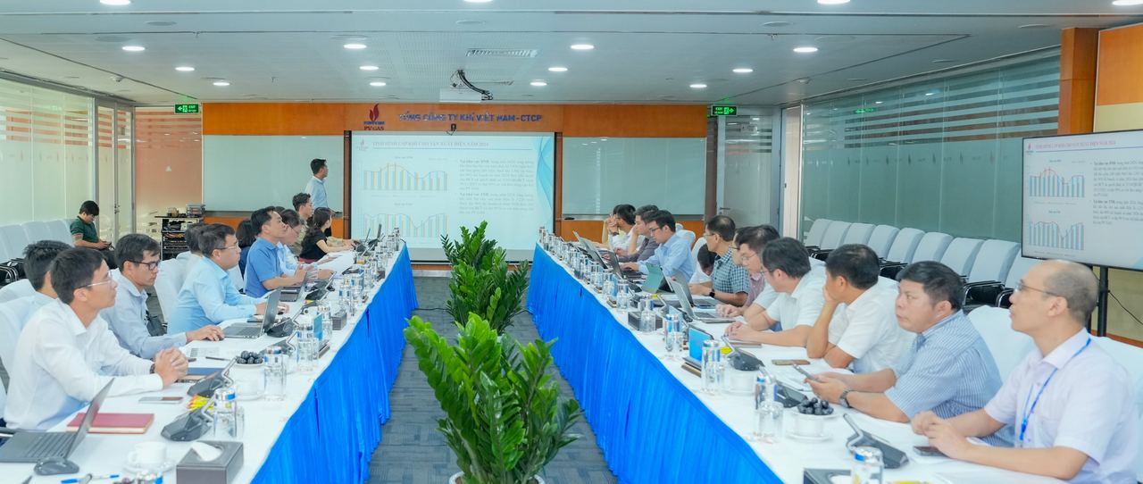 Bộ Công Thương làm việc với PV GAS về tình hình cung cấp khí cho sản xuất điện giai đoạn 2024 – 2025