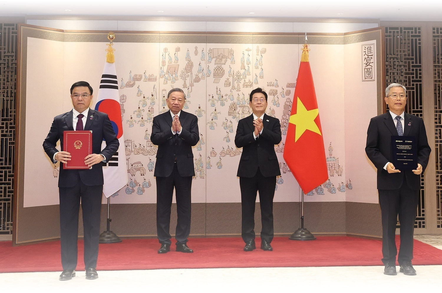 Petrovietnam: Những bước đi mạnh mẽ hiện thực hóa "bước chuyển kỷ nguyên" Petrovietnam: Những bước đi mạnh mẽ hiện thực hóa "bước chuyển kỷ nguyên"