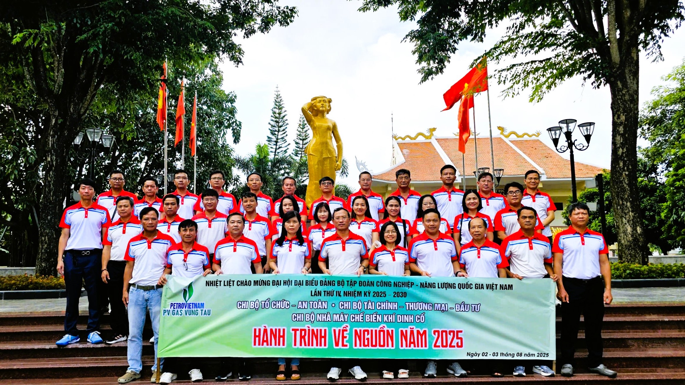 PV GAS VUNG TAU hành trình về nguồn tiếp lửa truyền thống gắn kết PV GAS VUNG TAU hành trình về nguồn tiếp lửa truyền thống gắn kết