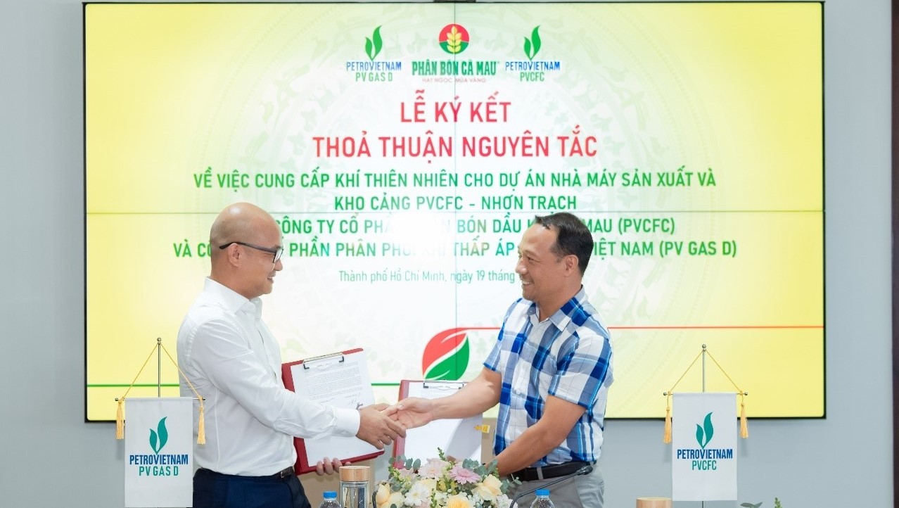 PVCFC và PV GAS D ký kết Thỏa thuận nguyên tắc đầu tư, lắp đặt hệ thống cung cấp khí thiên nhiên cho Dự án Nhà máy sản xuất và kho cảng PVCFC – Nhơn Trạch