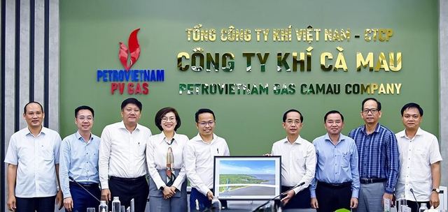 Đoàn công tác tỉnh Cà Mau đến thăm và làm việc tại PV GAS CA MAU