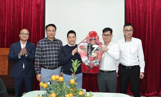 Tổng Giám đốc PV GAS chúc Tết các đơn vị khu vực phía Bắc, lưu ý toàn bộ hệ thống cung cấp khí vận hành liên tục, ổn định trong dịp Tết Bính Ngọ