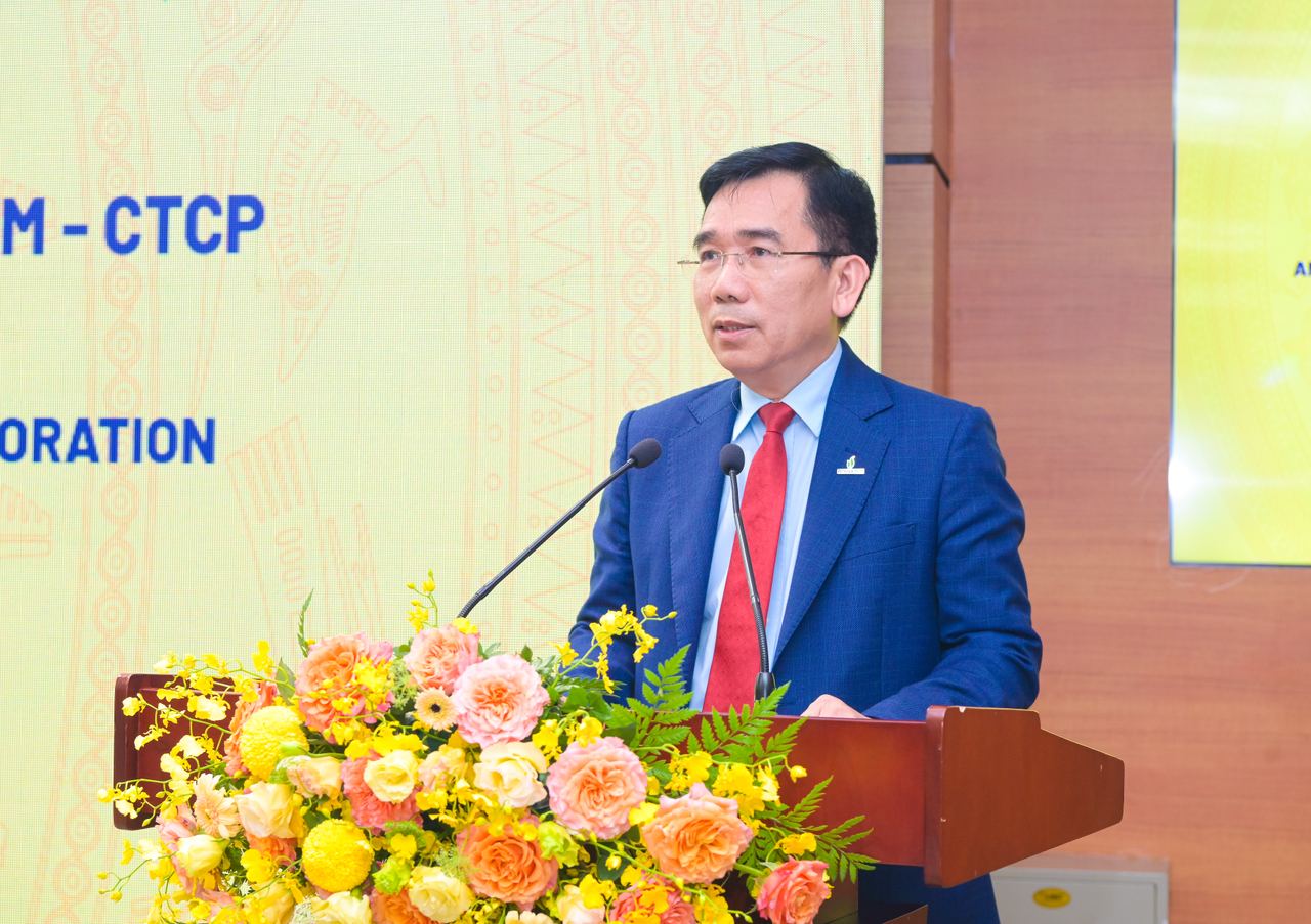 Petrovietnam/PV GAS ký kết và trao các văn kiện Dự án phát triển mỏ Nam Du – U Minh, góp phần đảm bảo an ninh năng lượng quốc gia Petrovietnam/PV GAS ký kết và trao các văn kiện Dự án phát triển mỏ Nam Du – U Minh, góp phần đảm bảo an ninh năng lượng quốc gia