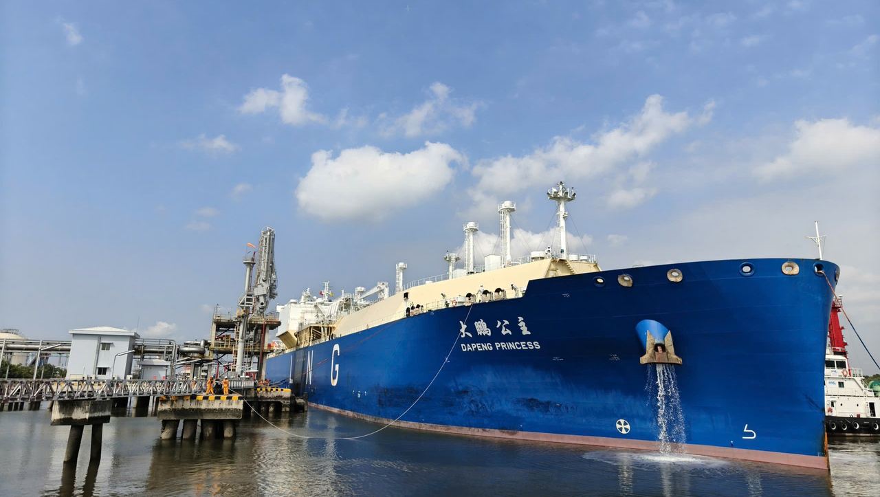 PV GAS nhập khẩu bổ sung gần 60.000 tấn LNG từ Đông Nam Á, chủ động đảm bảo nguồn khí cho giai đoạn cao điểm mùa khô