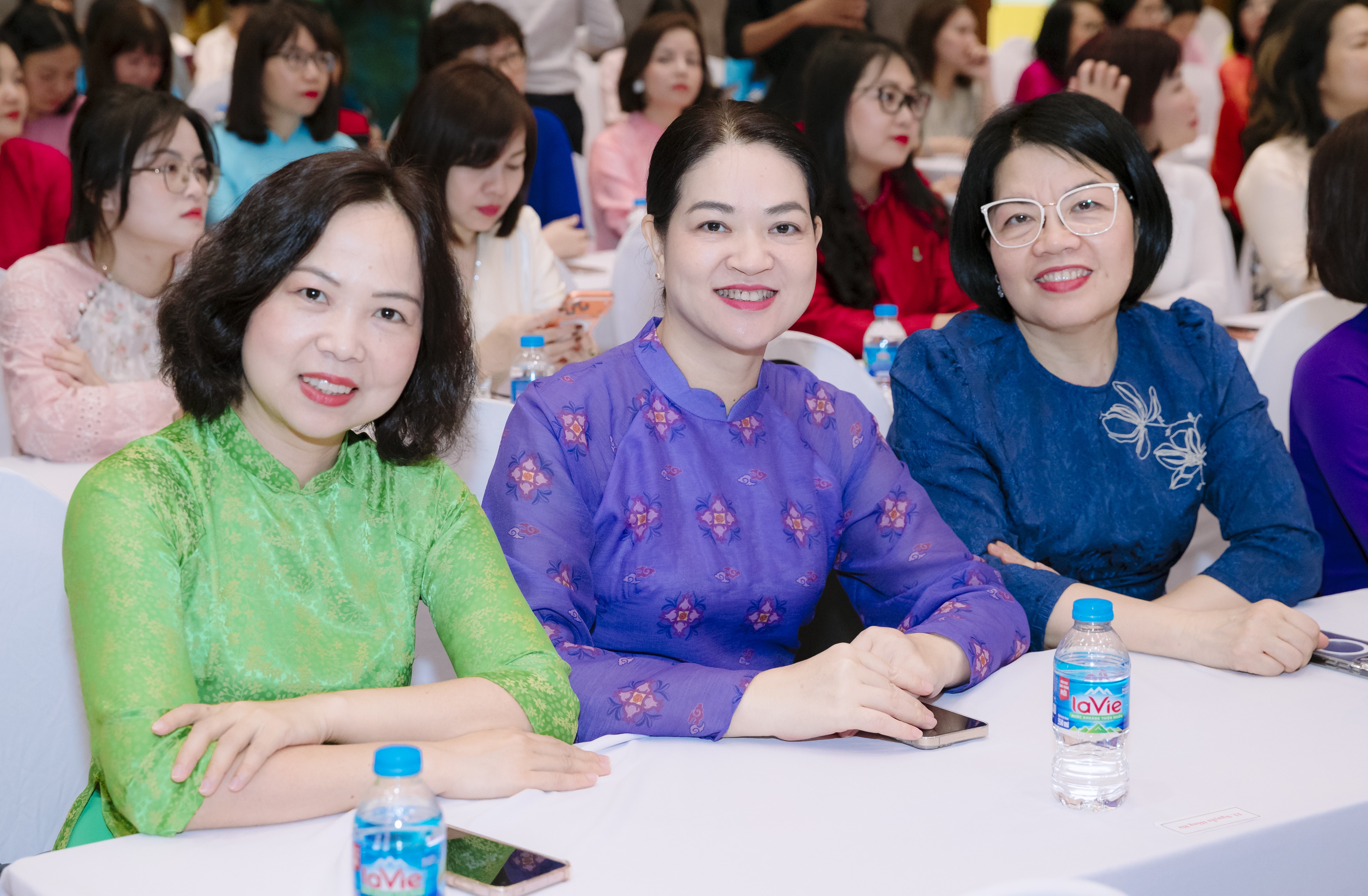 Trưởng Ban Nữ công Công đoàn PV GAS qua các thời kỳ được vinh danh cá nhân tiêu biểu xuất sắc thực hiện Nghị quyết số 6b/NQ-BCH và Chỉ thị số 03/CT-TLĐ giai đoạn 2010 – 2025 Trưởng Ban Nữ công Công đoàn PV GAS qua các thời kỳ được vinh danh cá nhân tiêu biểu xuất sắc thực hiện Nghị quyết số 6b/NQ-BCH và Chỉ thị số 03/CT-TLĐ giai đoạn 2010 – 2025
