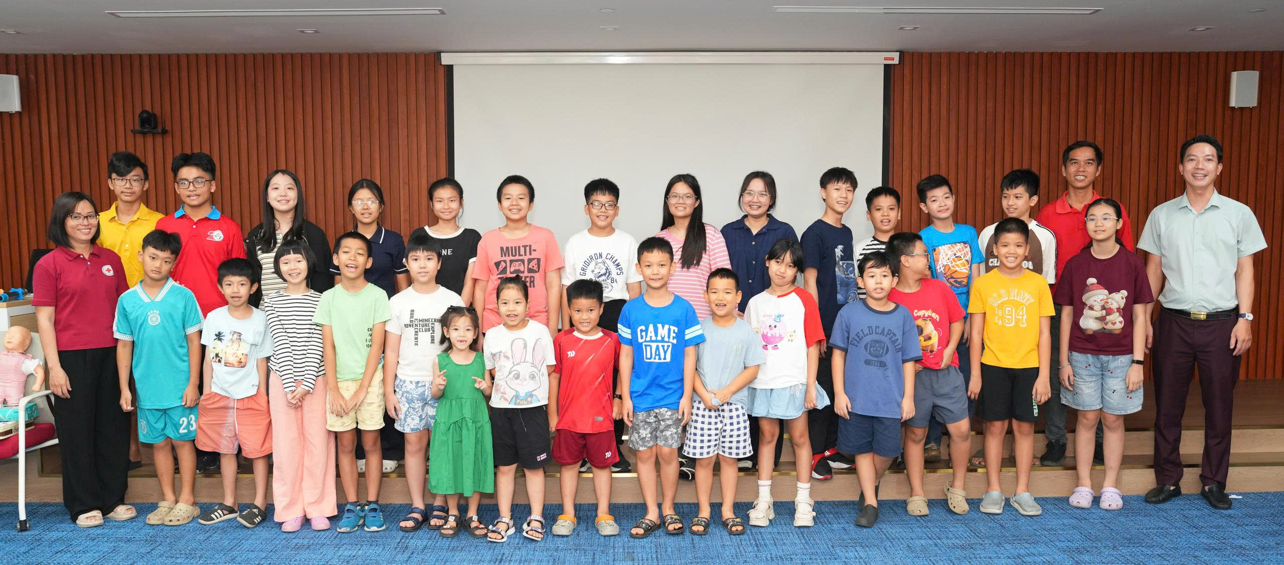 Sôi nổi hoạt động chào hè dành cho con em CBCNV Cơ quan điều hành PV GAS Sôi nổi hoạt động chào hè dành cho con em CBCNV Cơ quan điều hành PV GAS