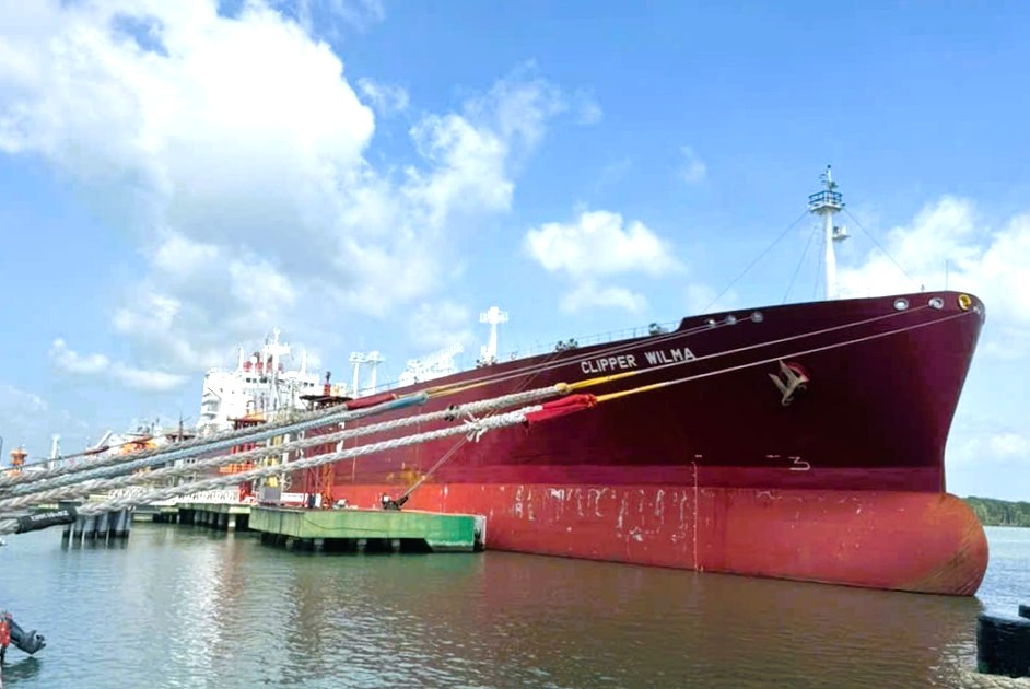 PV GAS nhập khẩu gần 120.000 tấn LNG, LPG giữa cao điểm nhu cầu năng lượng